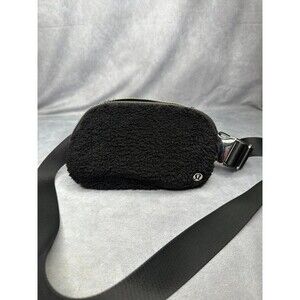 Lululemon Everywhere Fleece Black Belt Bag with silver hardware
